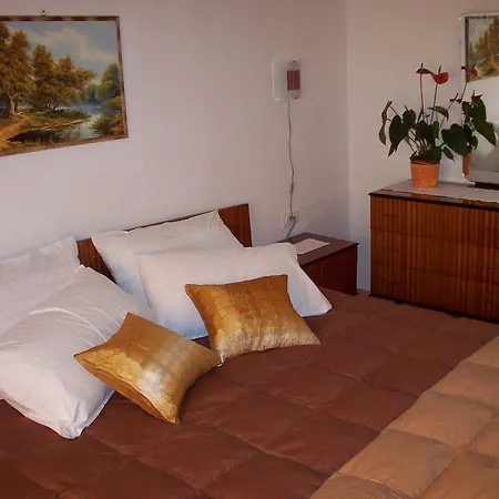Kuca Za Odmor Cerjani Casa de hóspedes Kaštelir